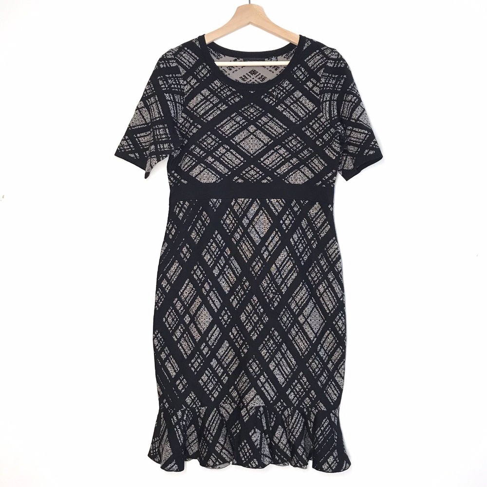NWOT Nina Leonard Ruffle Hem Peplum Knit Short‎ Sleeve Sweater Dress Sz Small